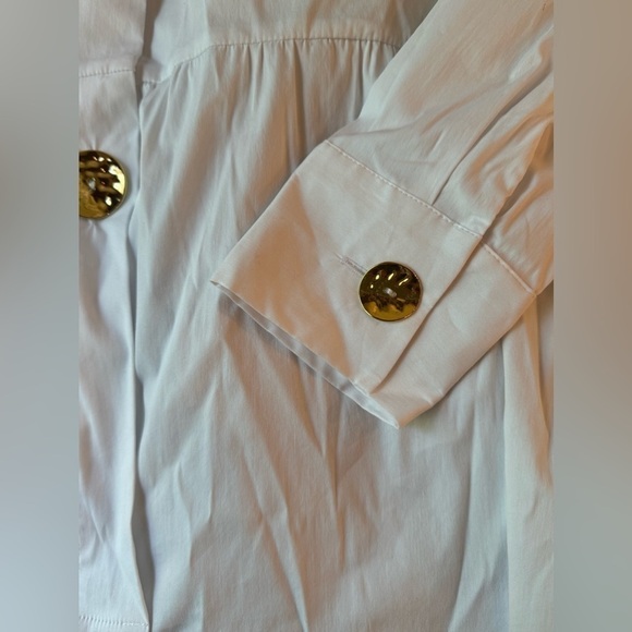 Soft Surroundings Lola Blouse Large White Lightweight Gold Buttons V-Neck Tiered - Picture 7 of 7